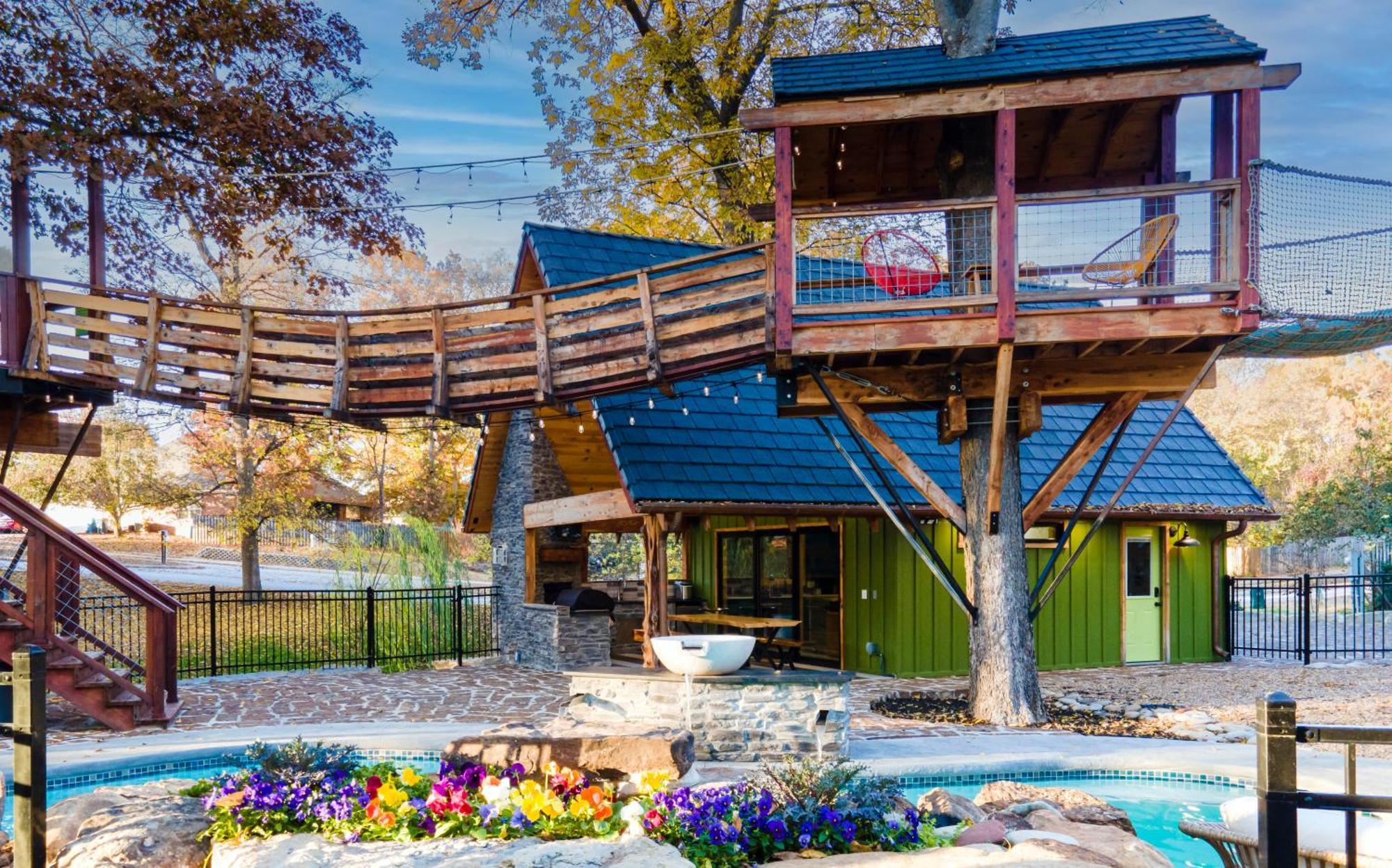 The Tree House In Bentonville Luaran gambar