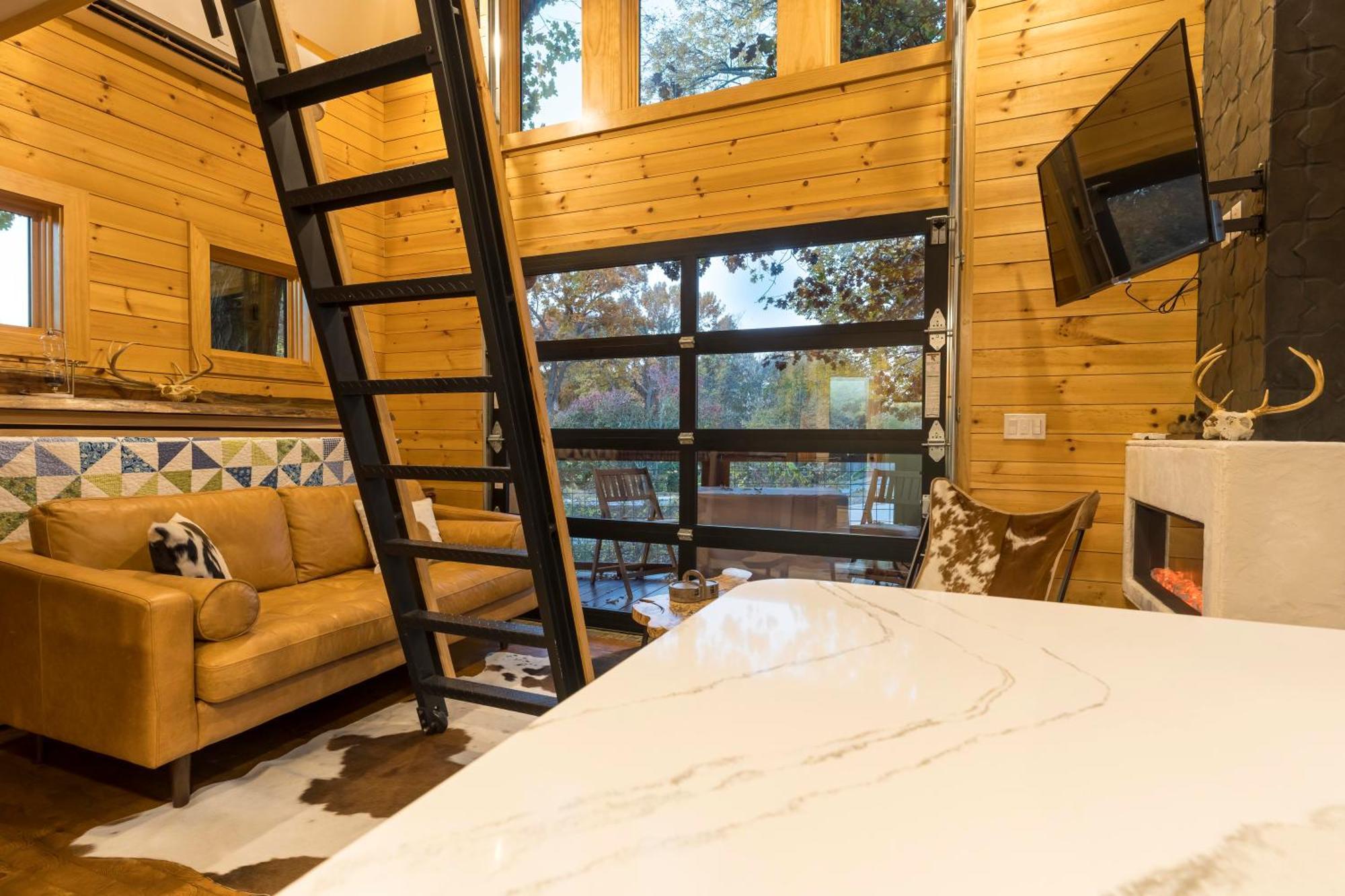 The Tree House In Bentonville Luaran gambar